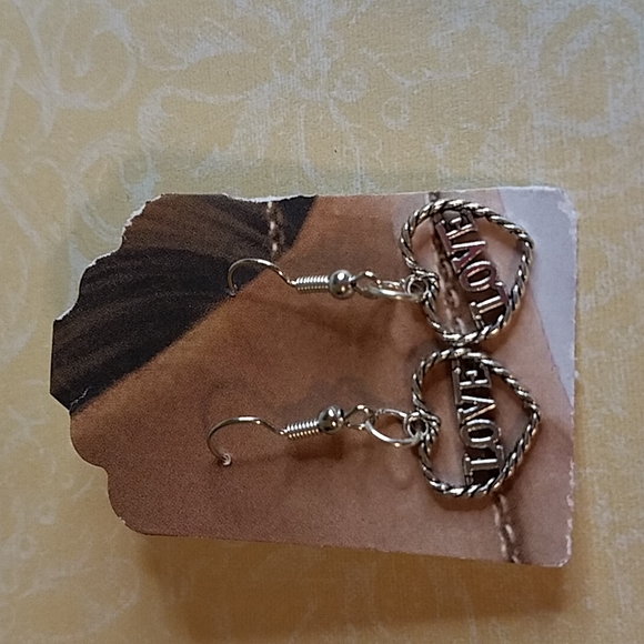 Jewelry - LOVE heart earring  jlg5